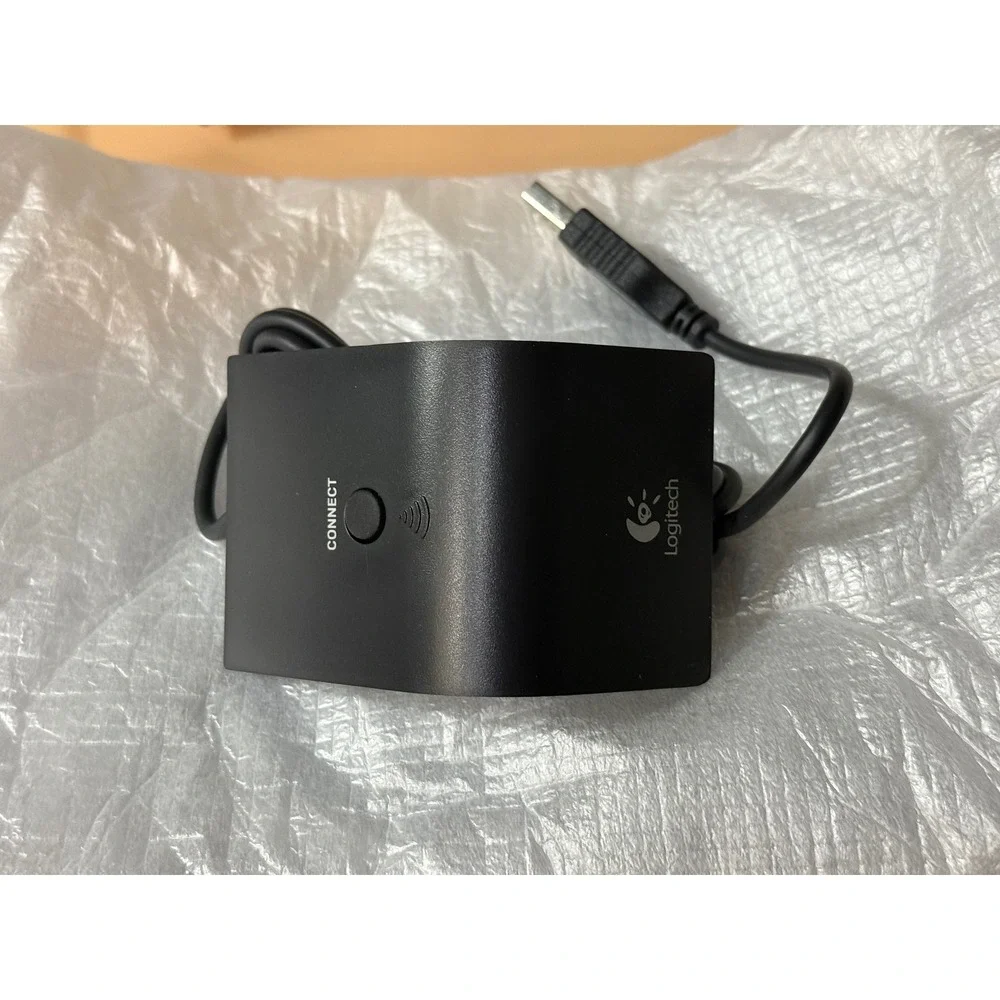 Logitech Cordless Desktop‎ EX 100 Wireless Keyboard & Optical Mouse Bundle Black